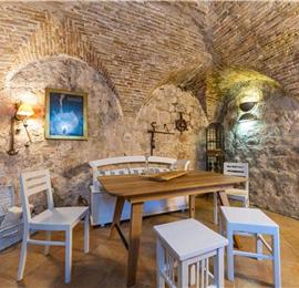 4 bedroom villa with pool in Lapad, Dubrovnik, sleeps 8